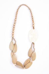 NAYA - Metalic Look Stone Necklace